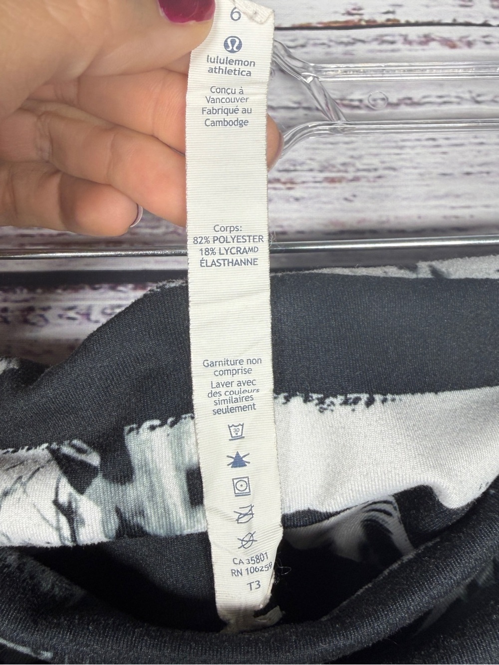 Lululemon Wunder Under Shady Palm Leggings Size 6 Black White Yoga Pants - Picture 5 of 7